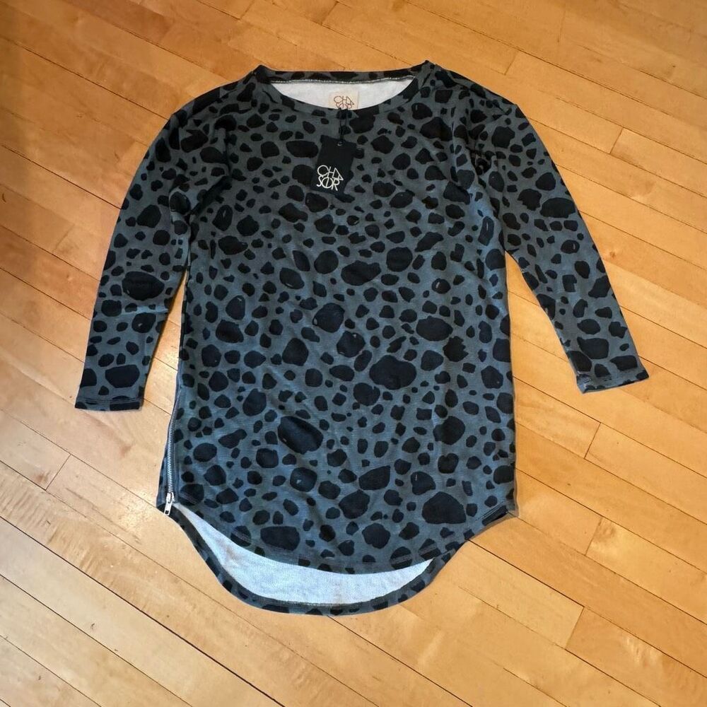 Chaser Green Cheetah print 3 quarter sleeve tunic zipper side size small m5
